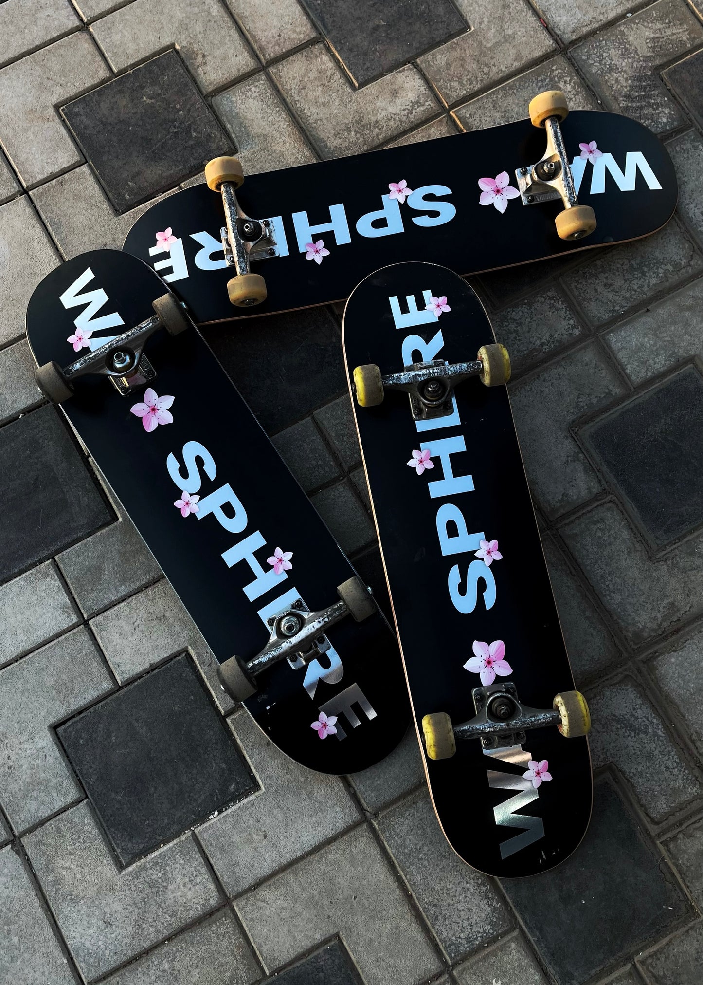 WASTED ANGELS x SPHERE SKATEBOARD COMPLETE